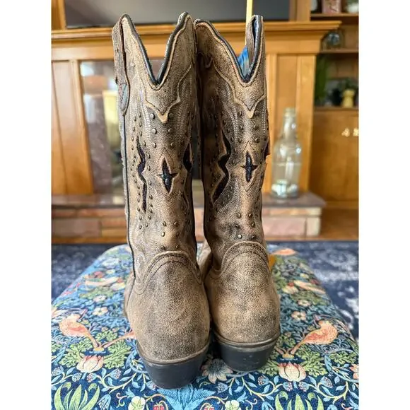 LAREDO LUCRETIA STUDDED SNAKE INLAY WESTERN BOOTS - SNIP TOE Sz. 8.5 - Picture 8 of 10